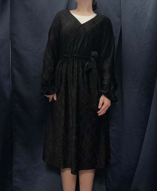 Selene Velvet Midi Dress